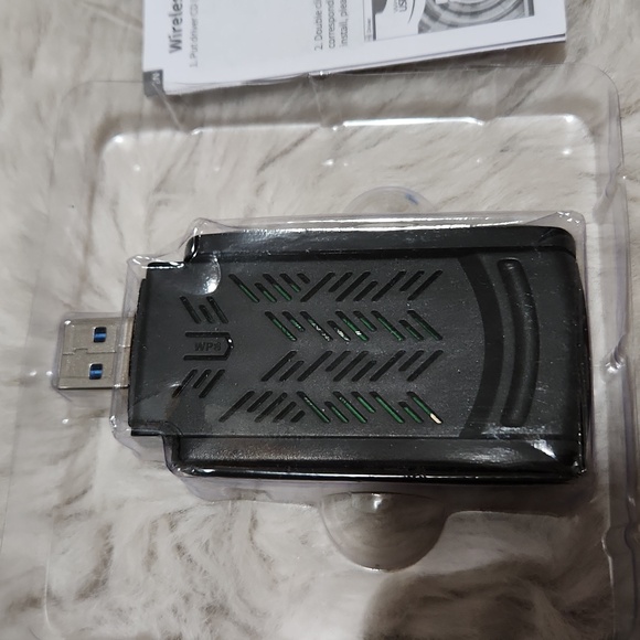🎉Host Pick🎉 Dual Band EUC USB Adapter AC1200 Mbps - Picture 6 of 6